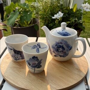 Hana Bloom Floral Blue and White Japanese Tea Set